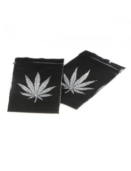 Zip bag nere con foglia di Cannabis